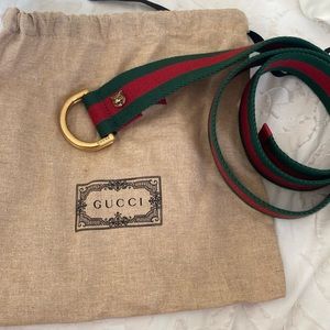 Woman’s Gucci belt